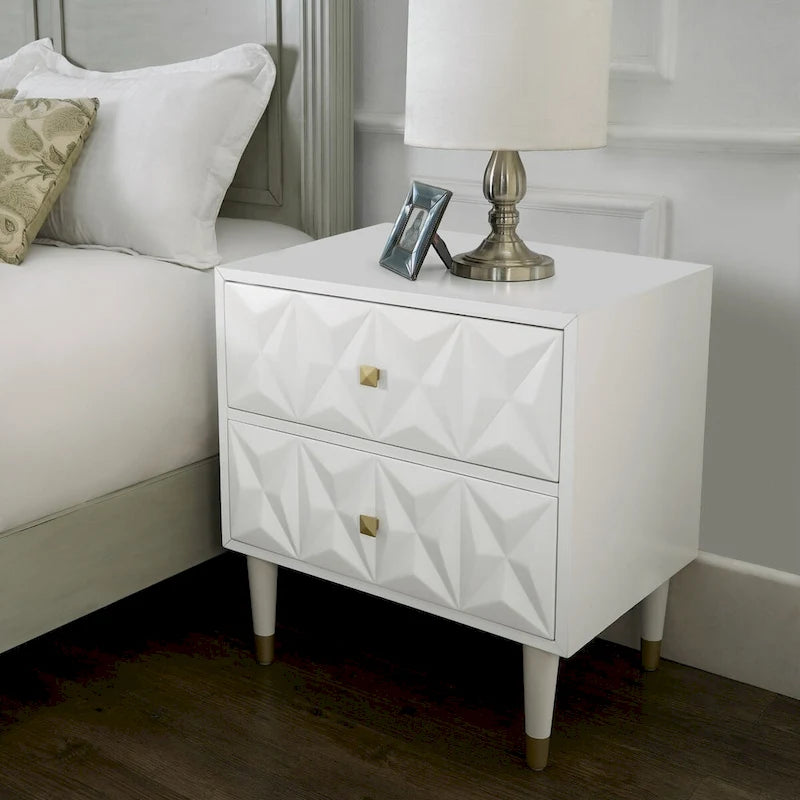 Table de chevet à deux tiroirs texturée diamant géométrique blanc avec des accents dorés