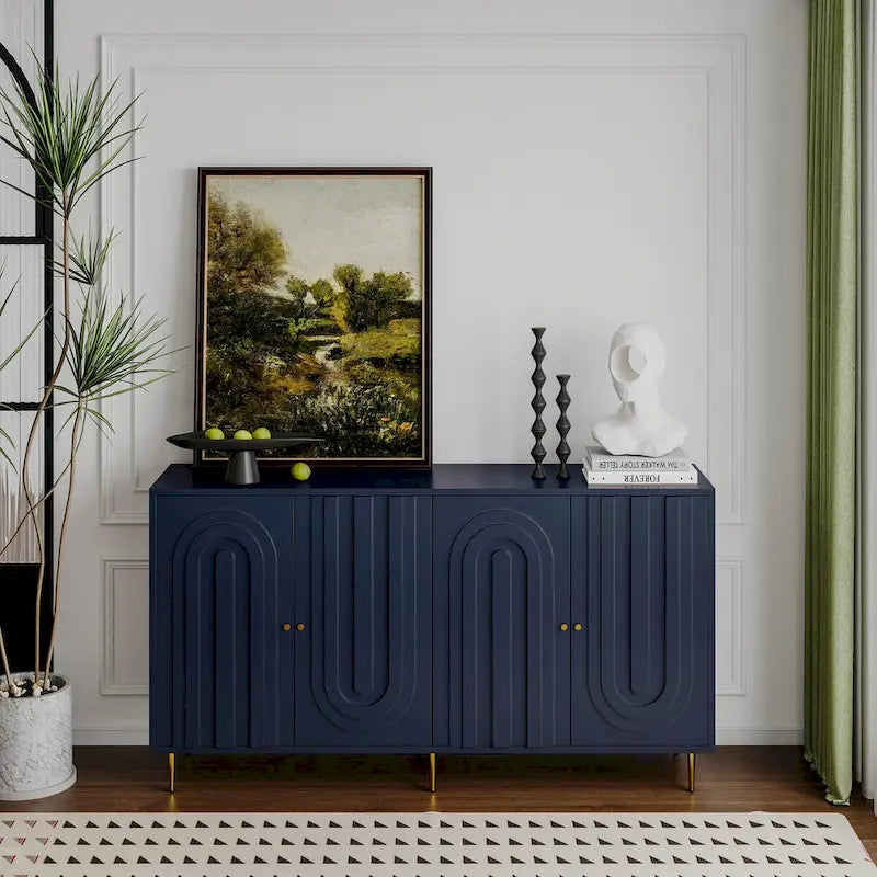 Buffet à 4 portes avec panneaux arqués et pieds dorés