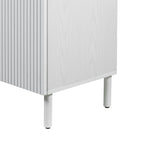 Meuble de rangement blanc à 2 portes avec panneau rainuré et pieds cylindriques